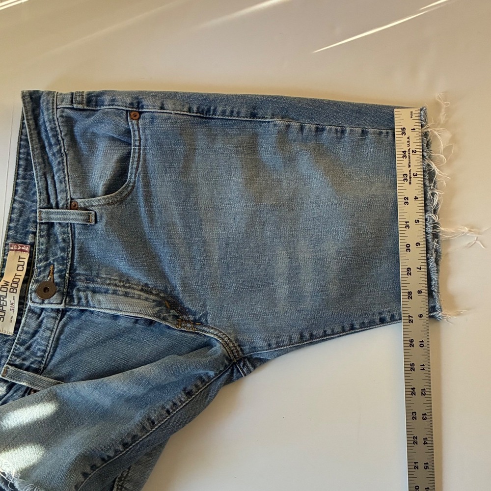 Levis 518 Superlow Denim Shorts Light Wash Raw Hem 13M JR Womens Blue Cutoffs - Picture 6 of 12